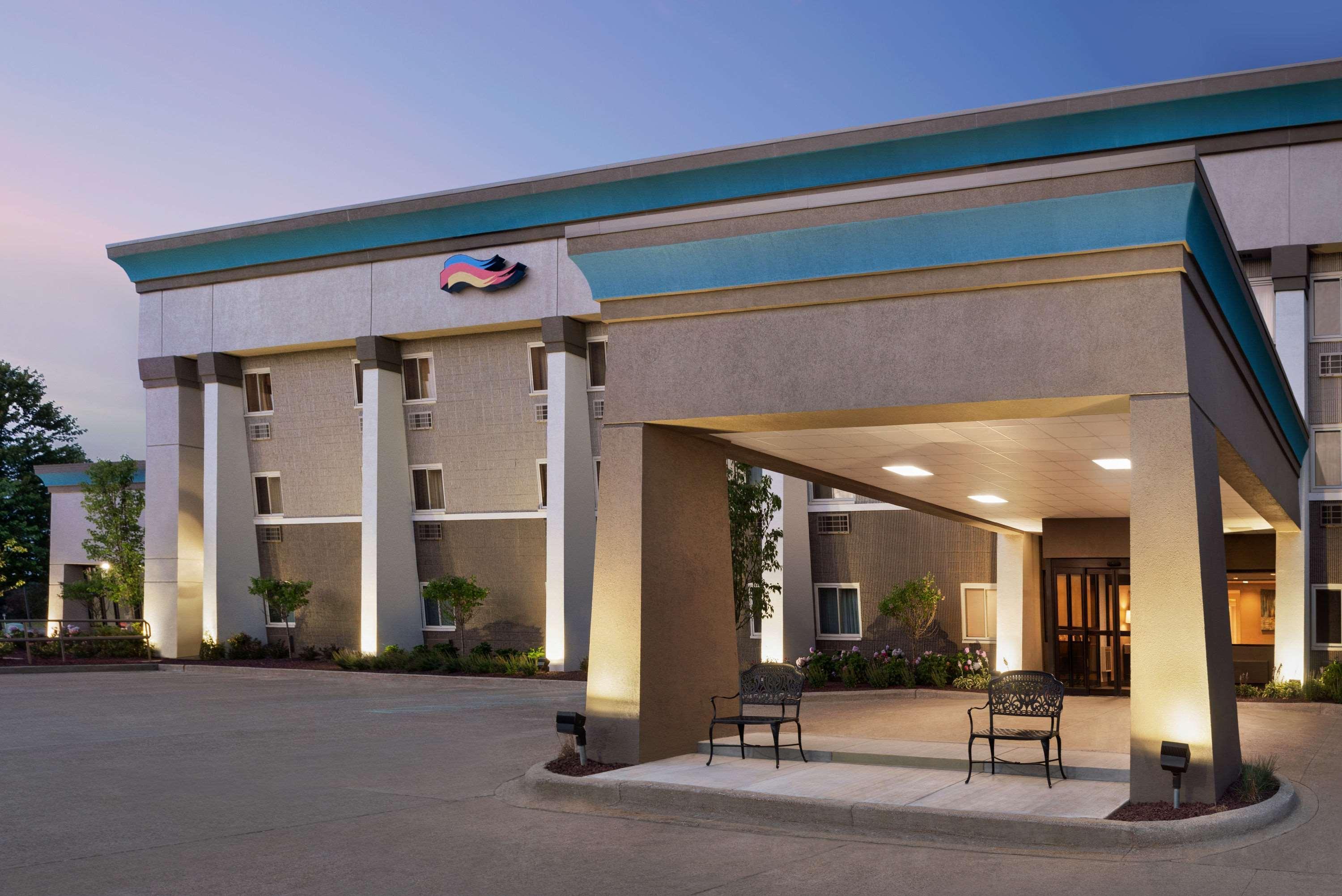 Baymont By Wyndham Mt. Pleasant Hotel Mount Pleasant Exterior foto