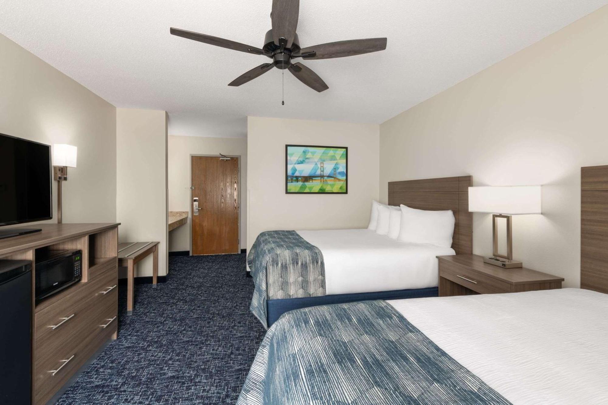 Baymont By Wyndham Mt. Pleasant Hotel Mount Pleasant Exterior foto