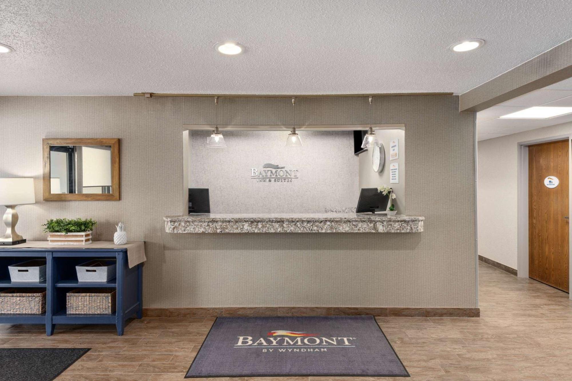 Baymont By Wyndham Mt. Pleasant Hotel Mount Pleasant Exterior foto